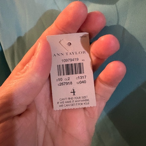 Ann Taylor dress - Picture 2 of 4